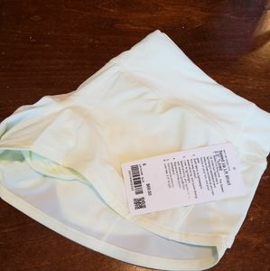 Lululemon Speed Up LR Short 2.5" lined shorts Elixor
